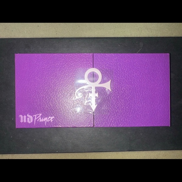 Urban Decay Prince Let’s Go Crazy Palette - Picture 1 of 3